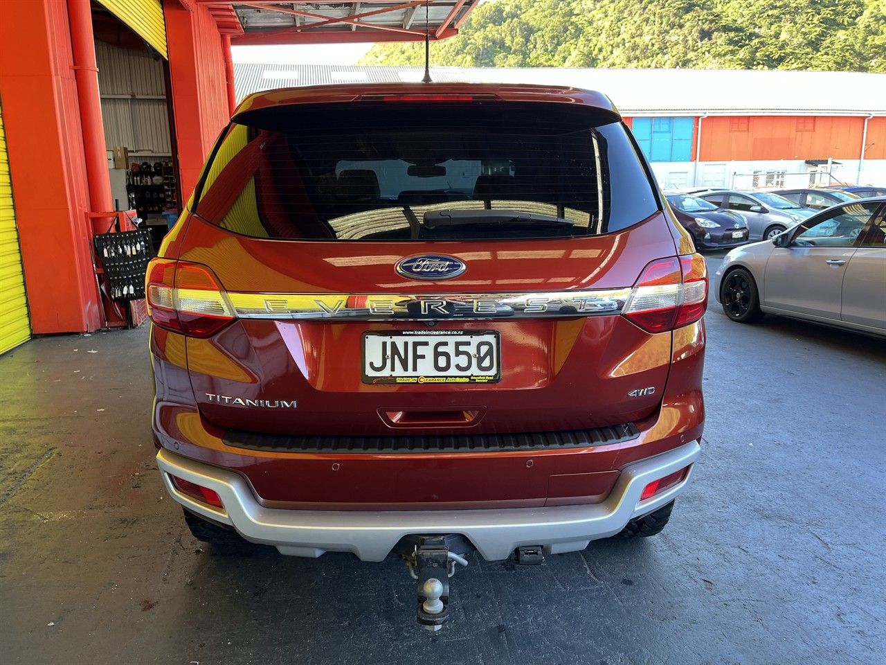 Vehicle image 5