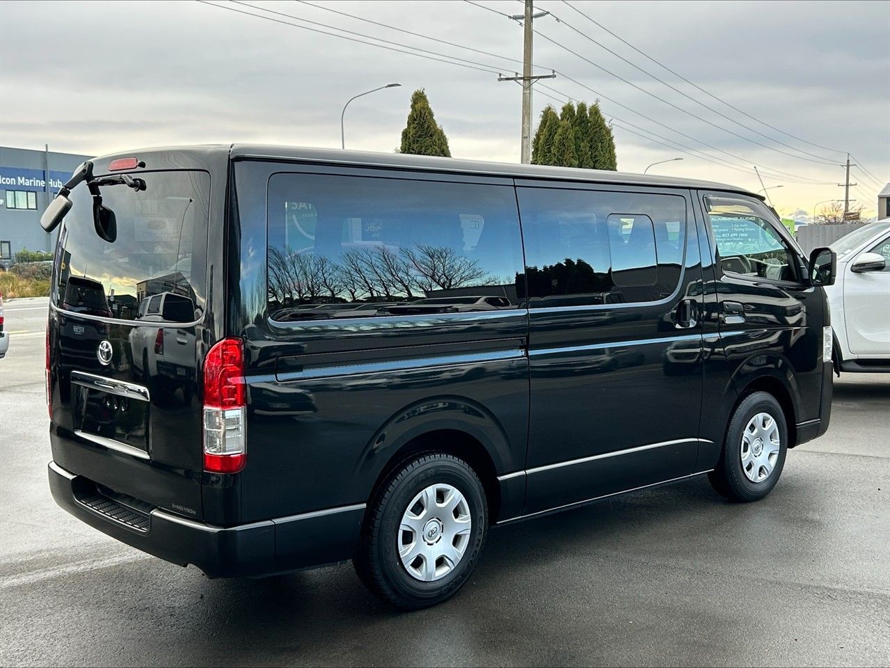 Vehicle image 3