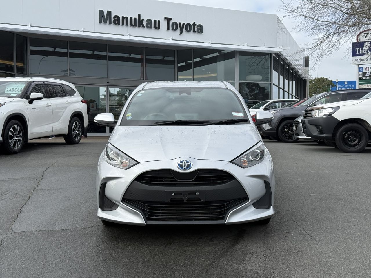 Vehicle image 2