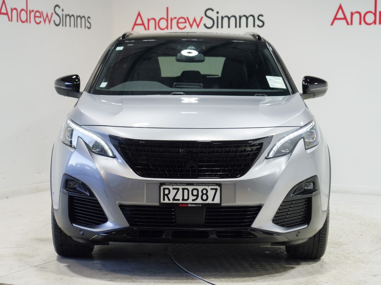 Vehicle image 4