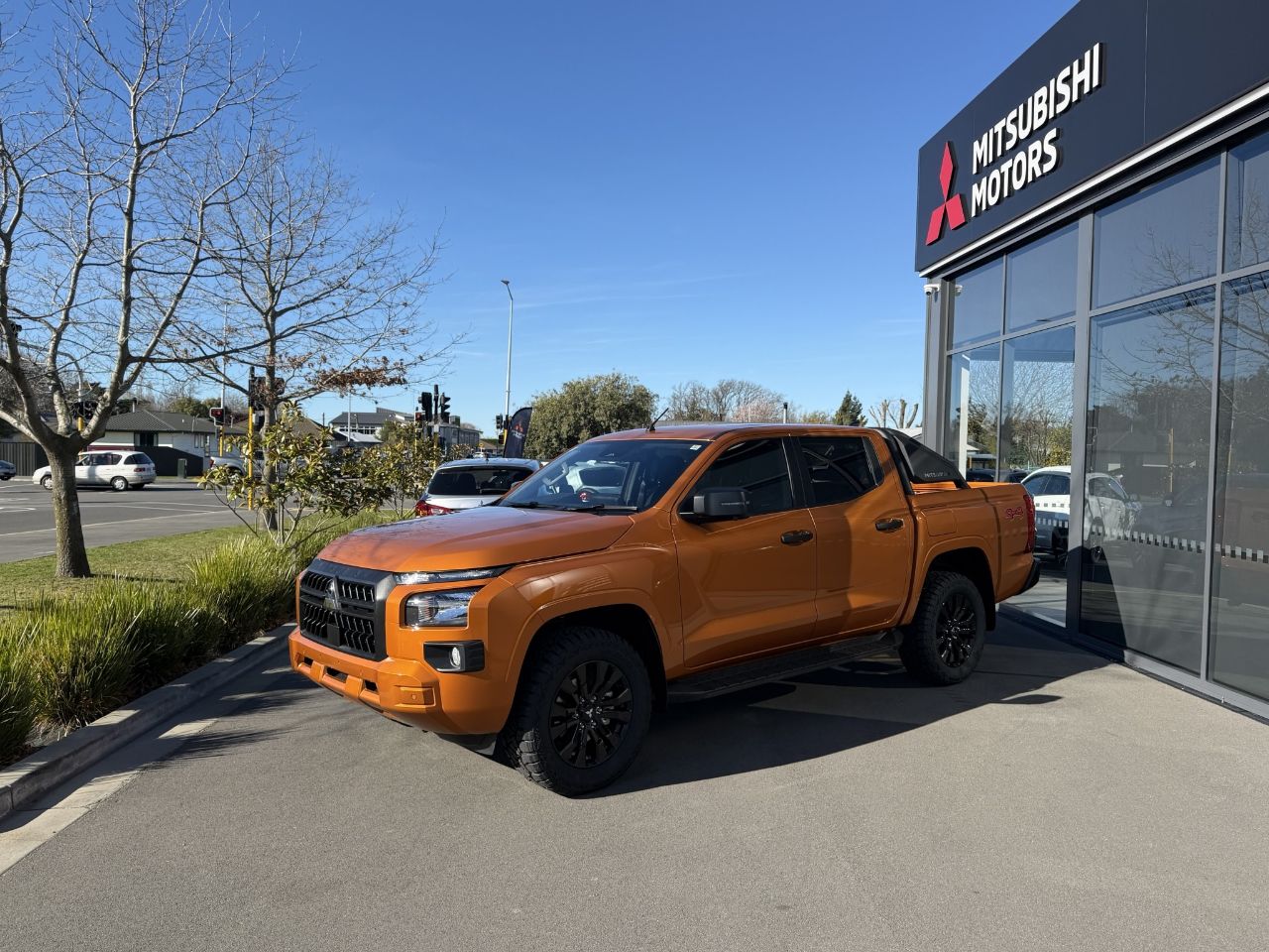 Vehicle image 5