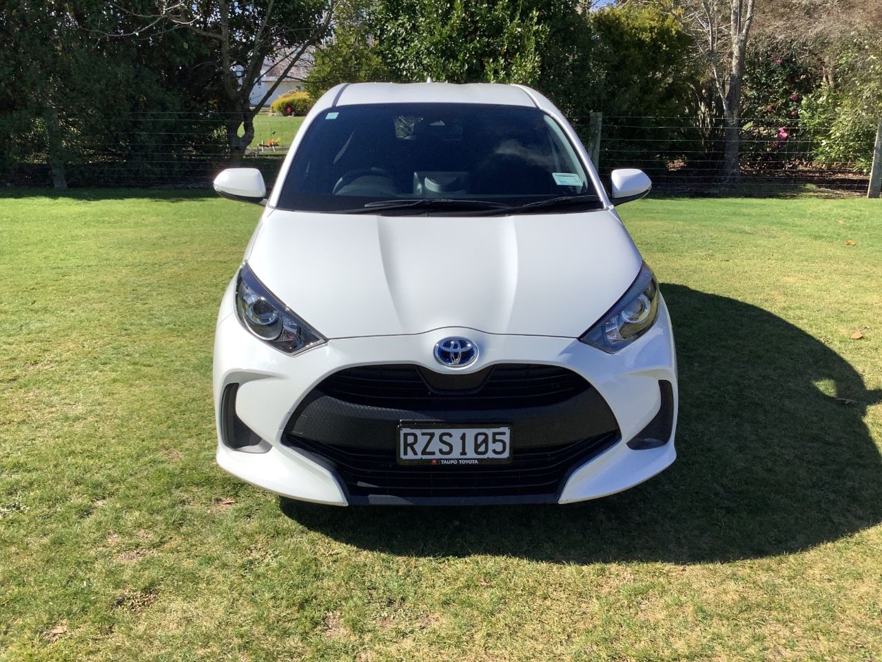 Vehicle image 3