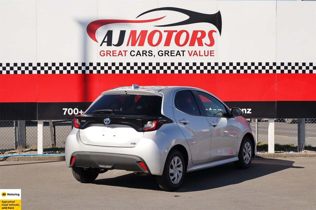 Vehicle image 5