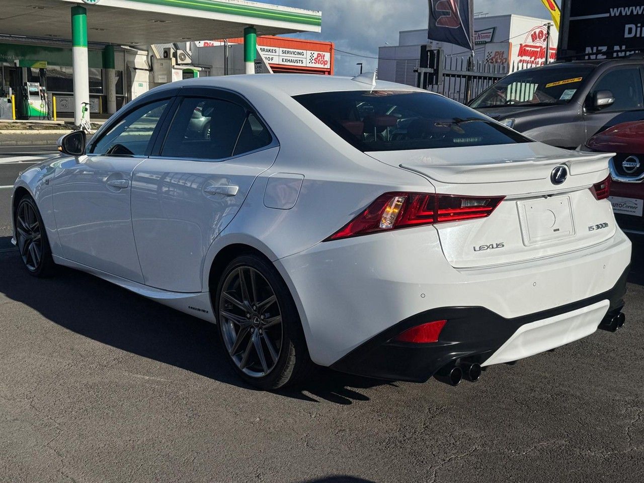 Vehicle image 2