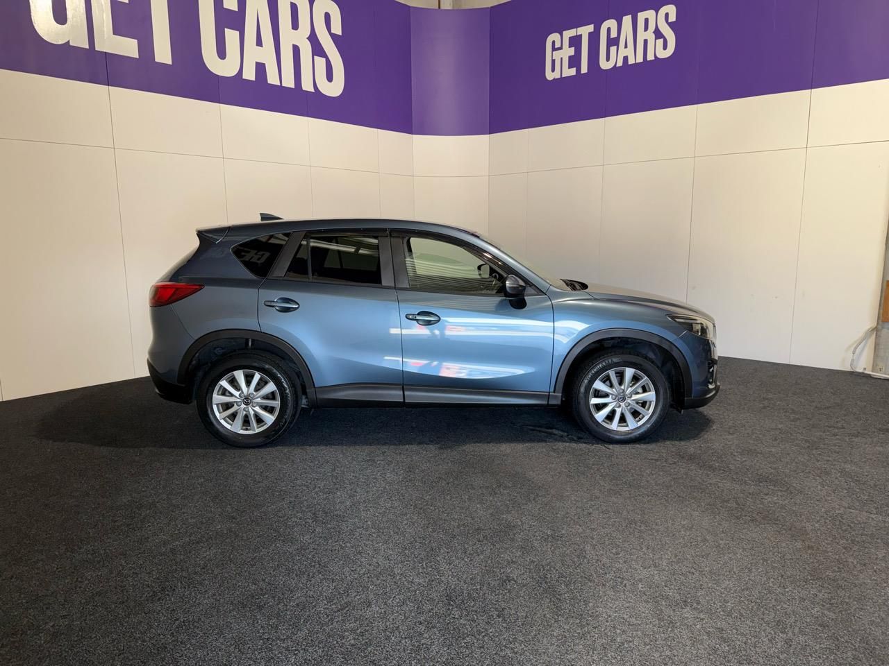 Vehicle image 3