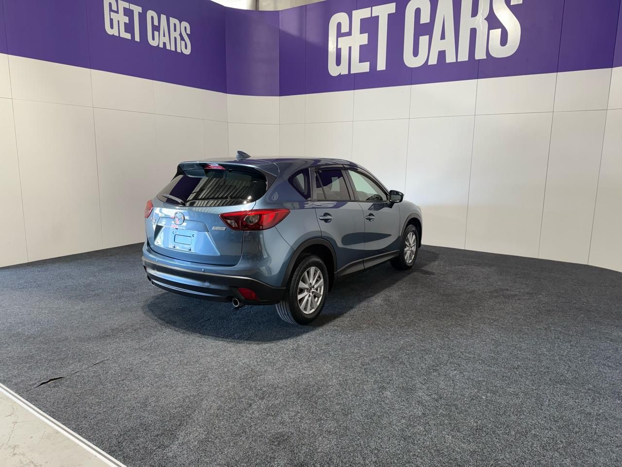 Vehicle image 4