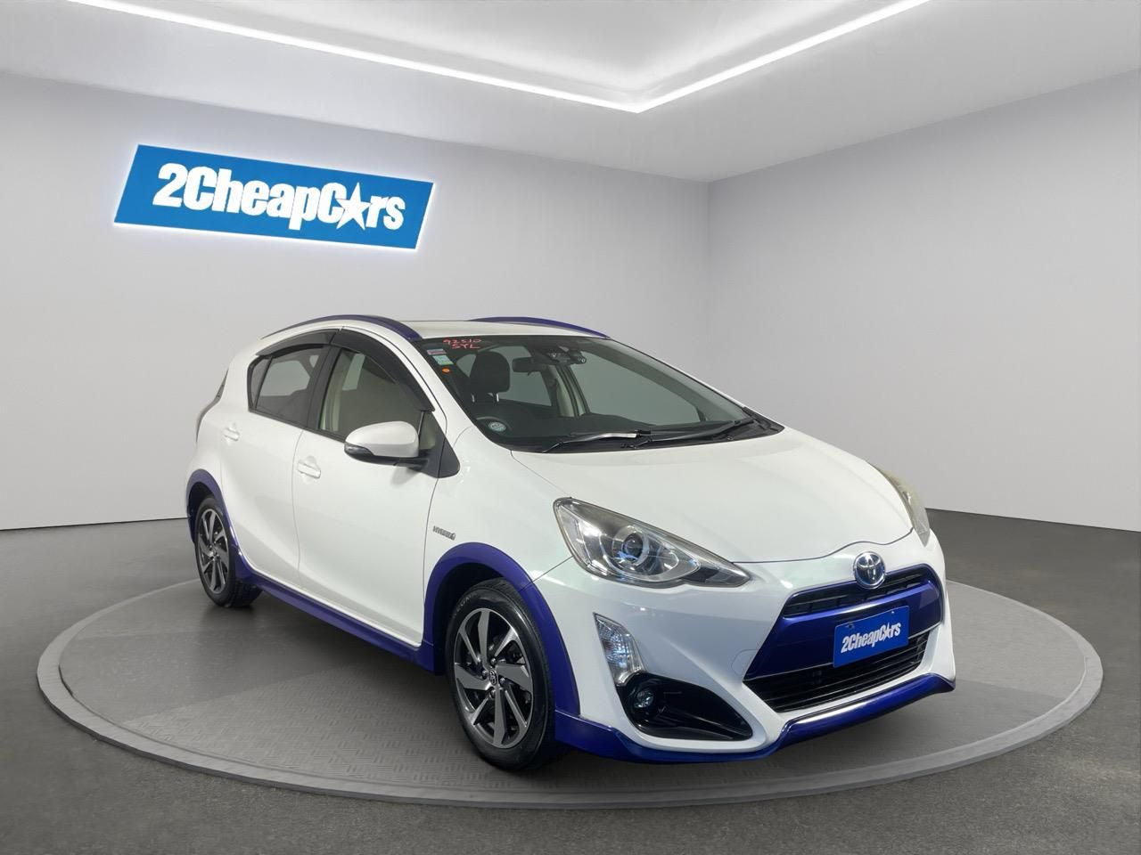 Vehicle image 3