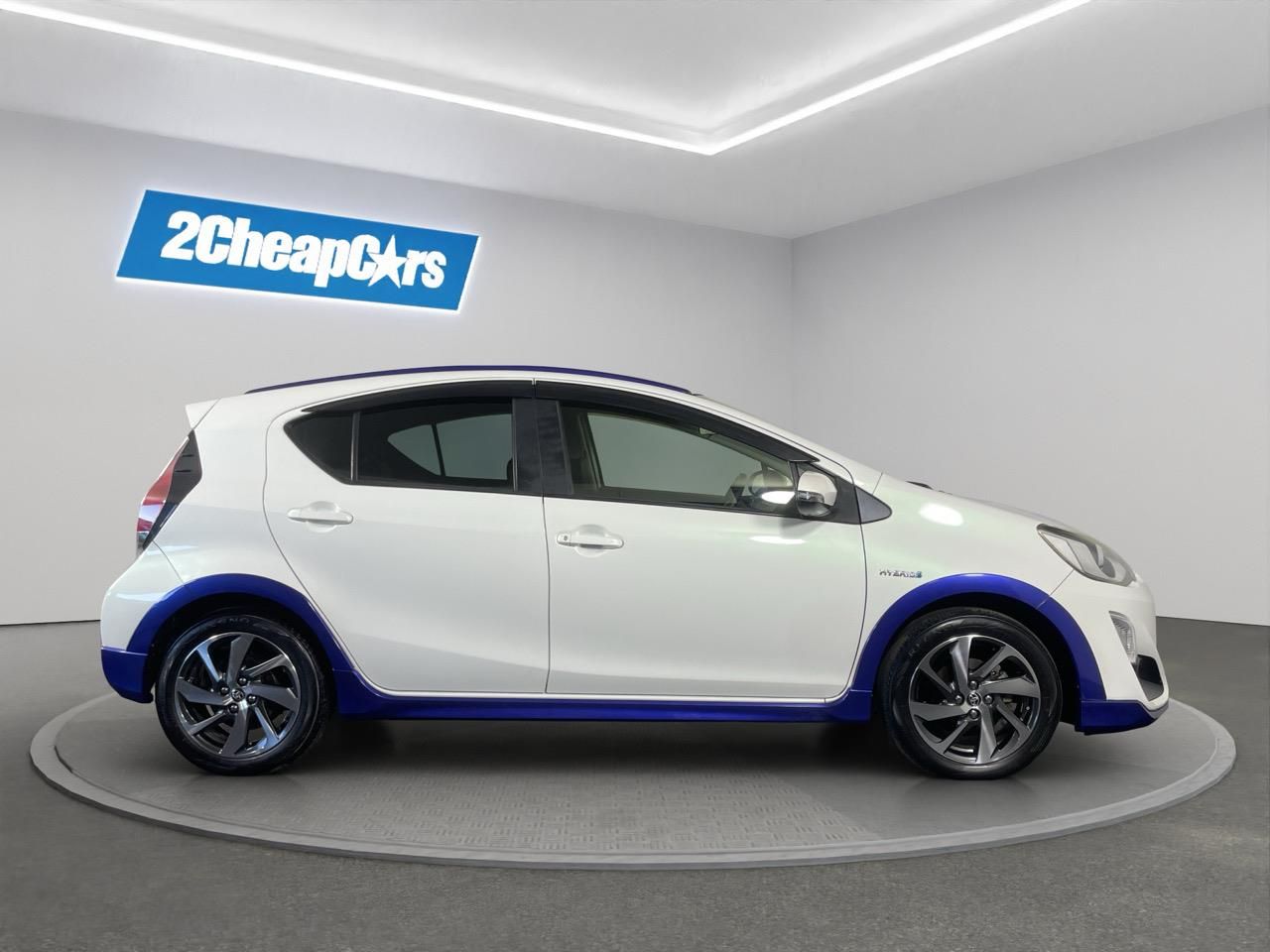 Vehicle image 4