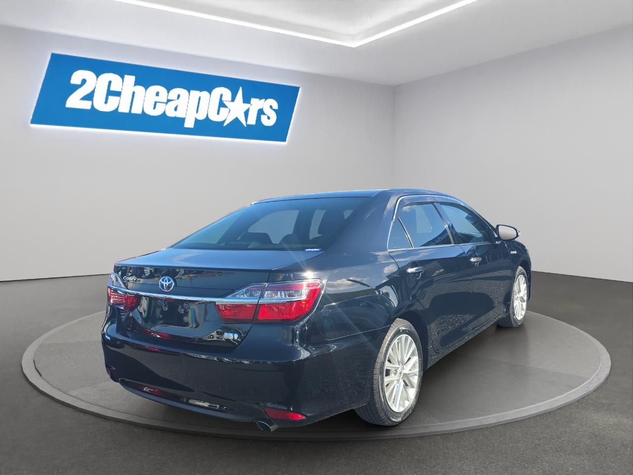 Vehicle image 5