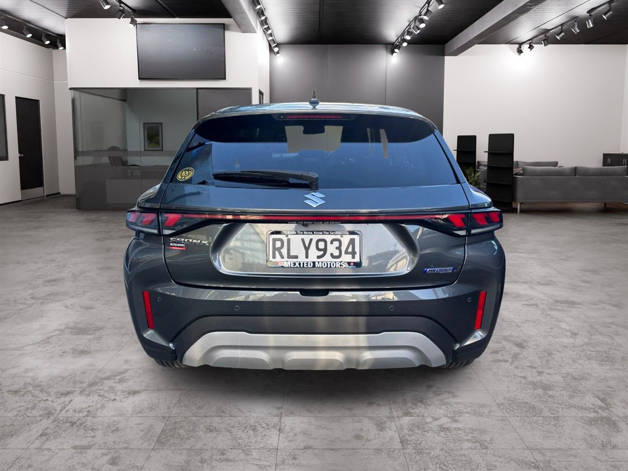 Vehicle image 5