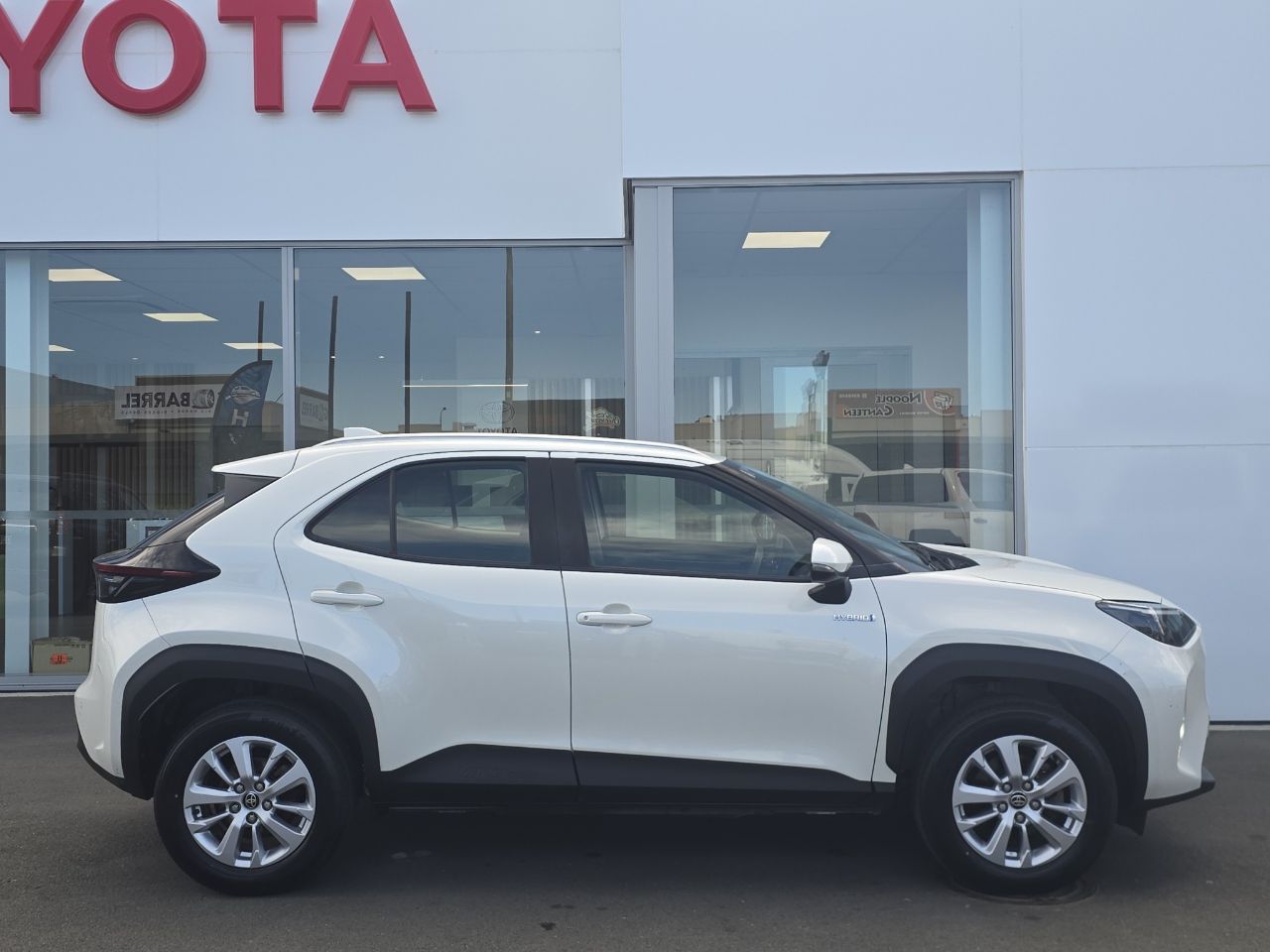 Vehicle image 2