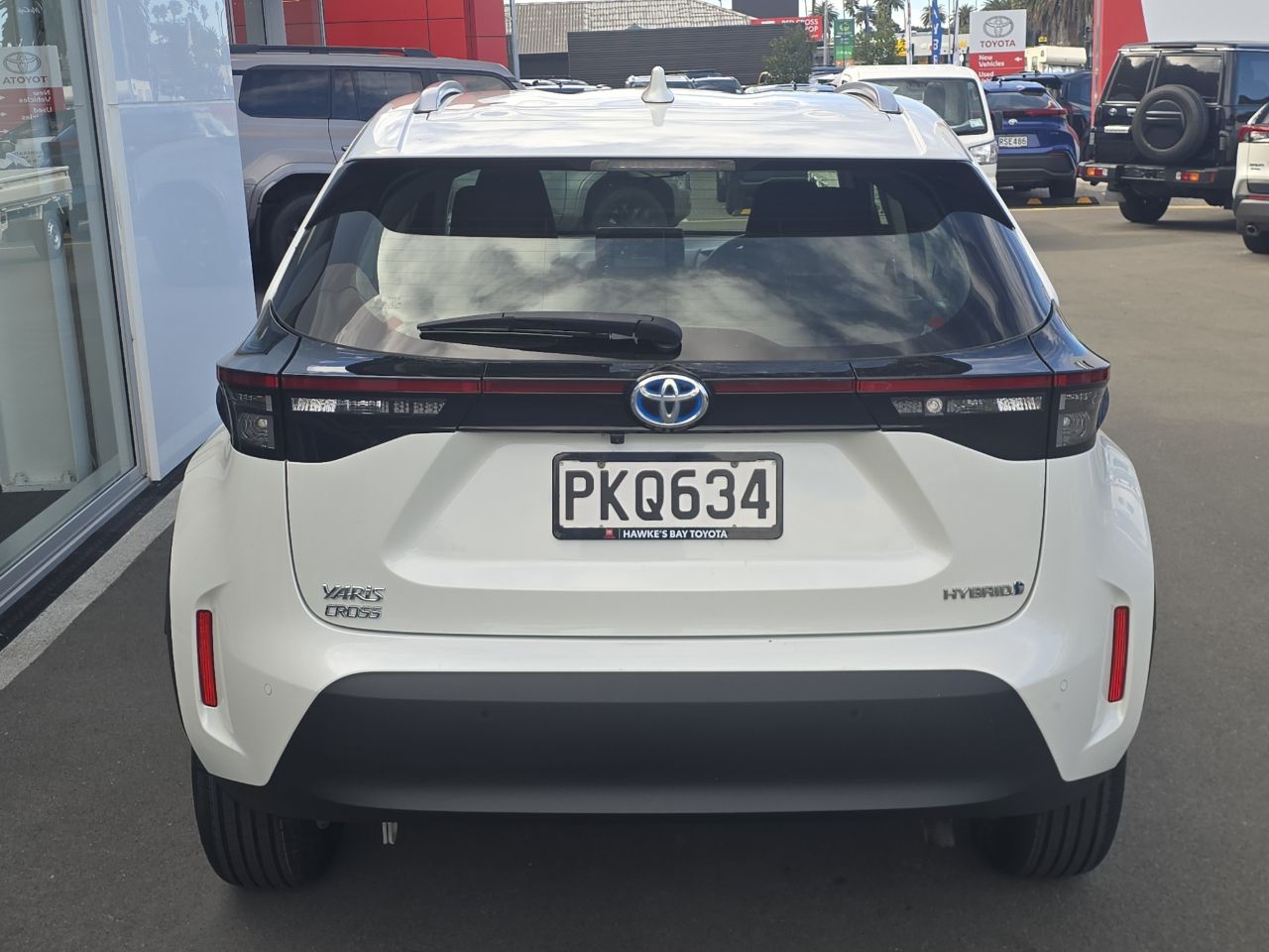 Vehicle image 4