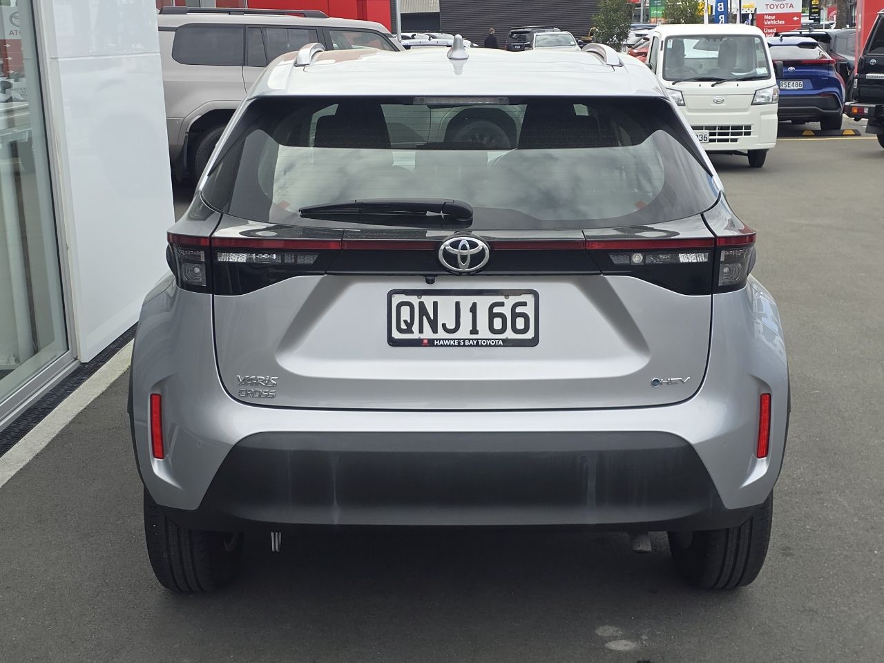 Vehicle image 4