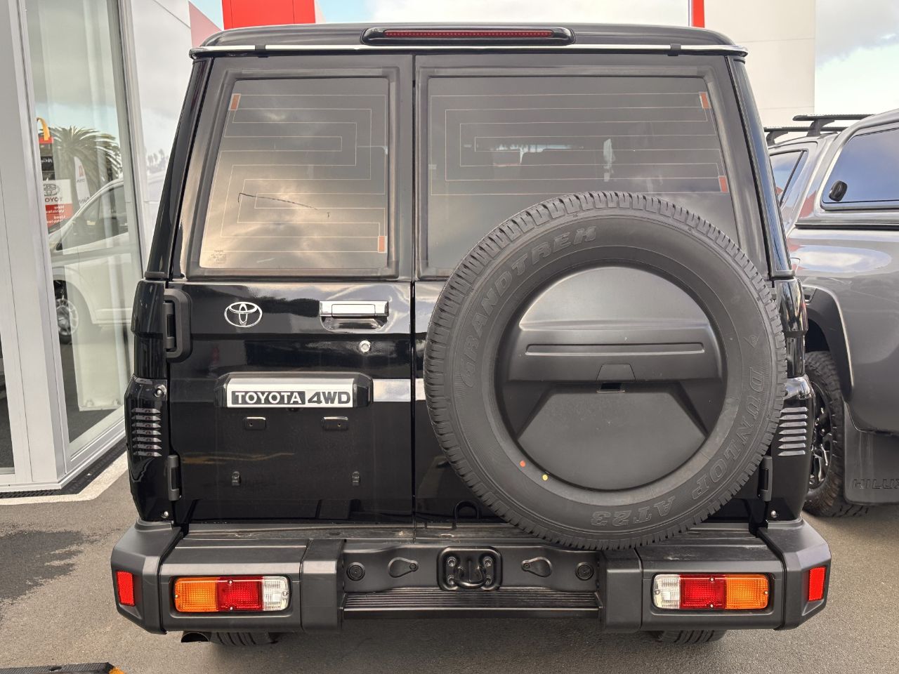 Vehicle image 4