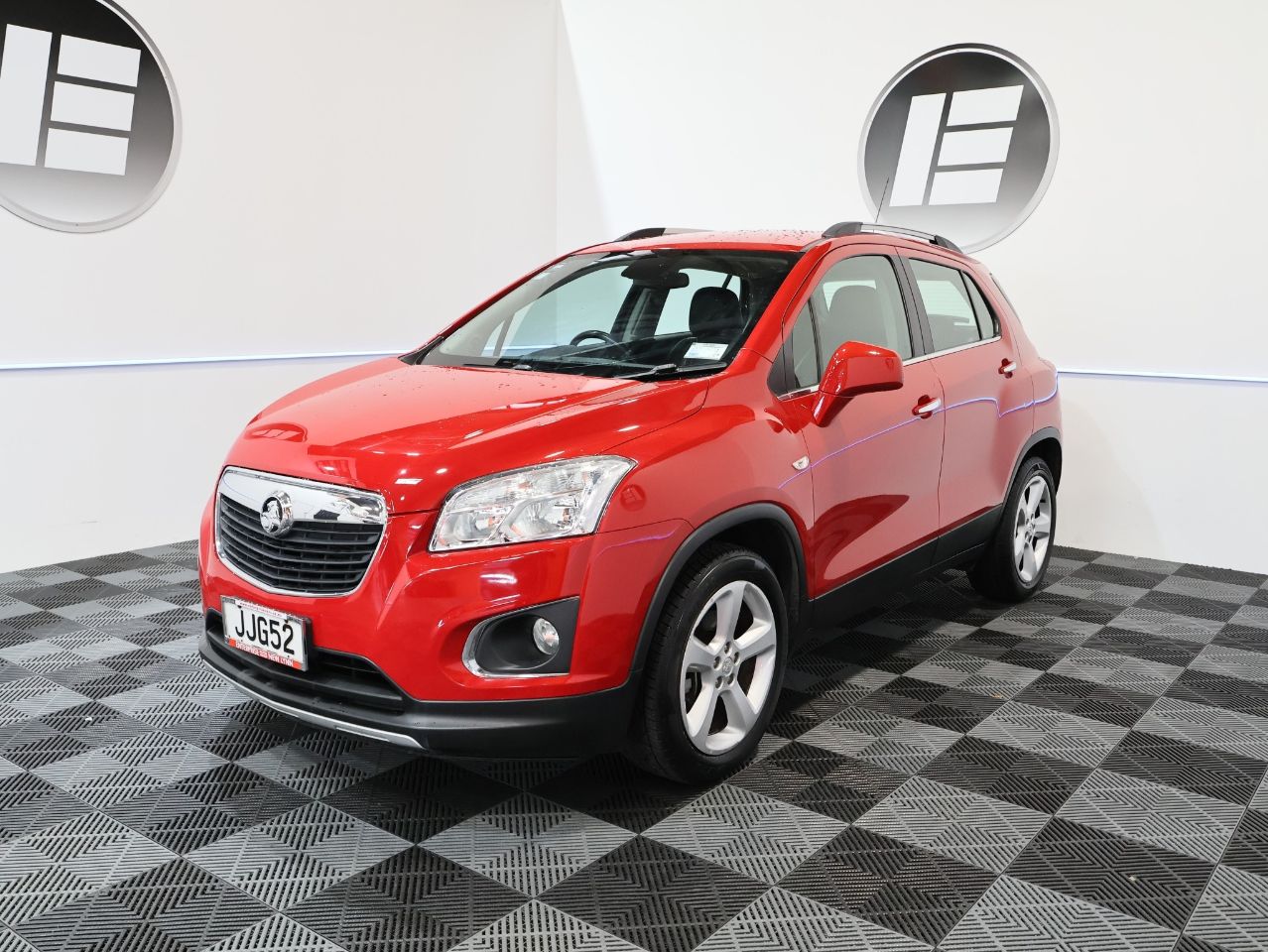 Vehicle image 5