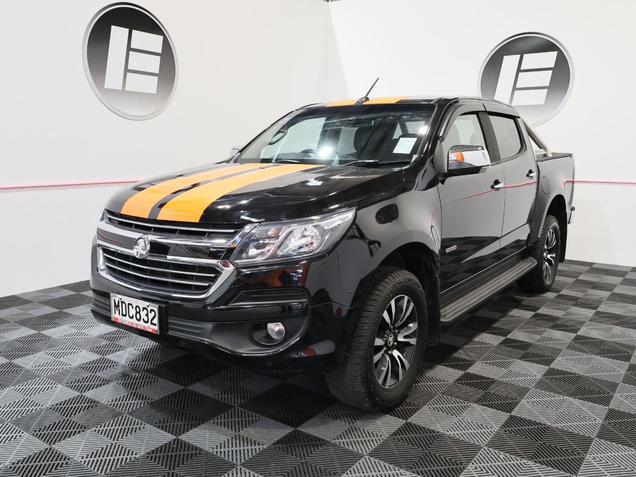 Vehicle image 5