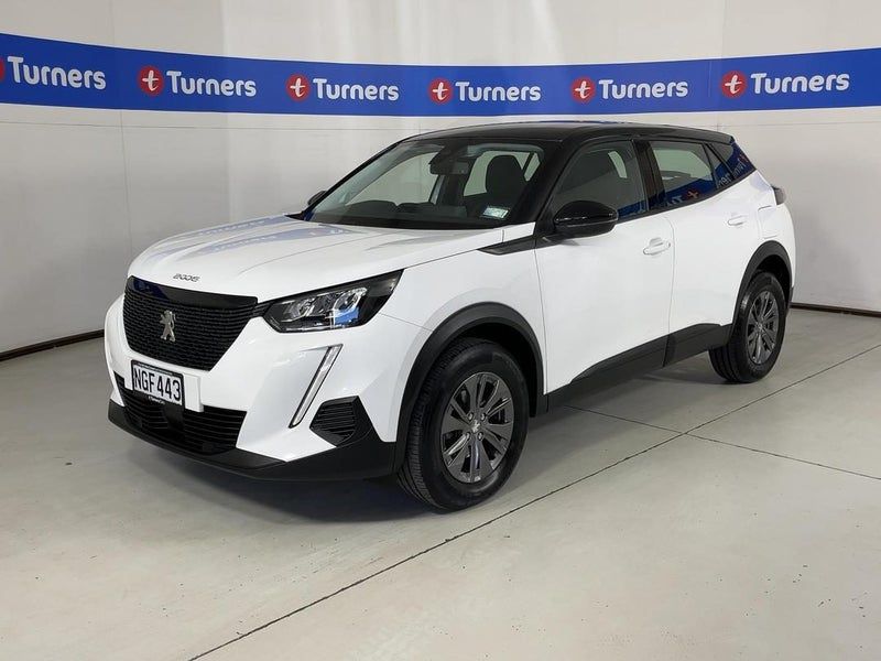 Vehicle image 3
