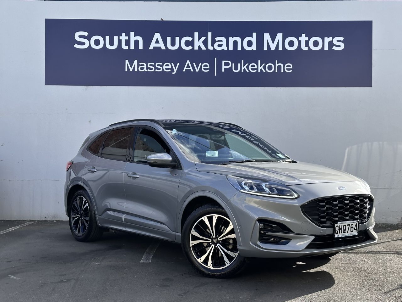 Vehicle image 3