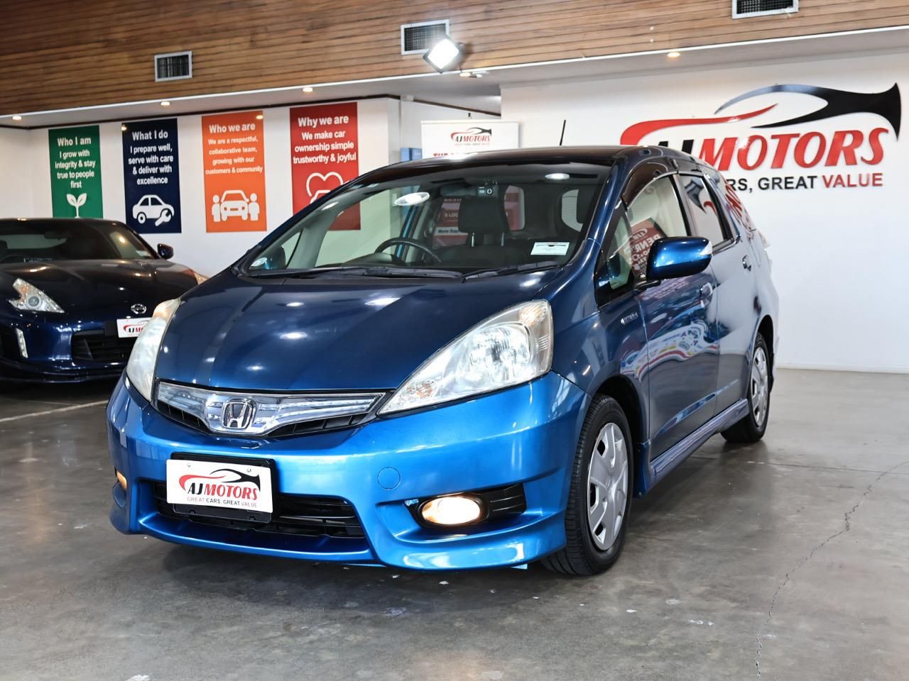 Vehicle image 3