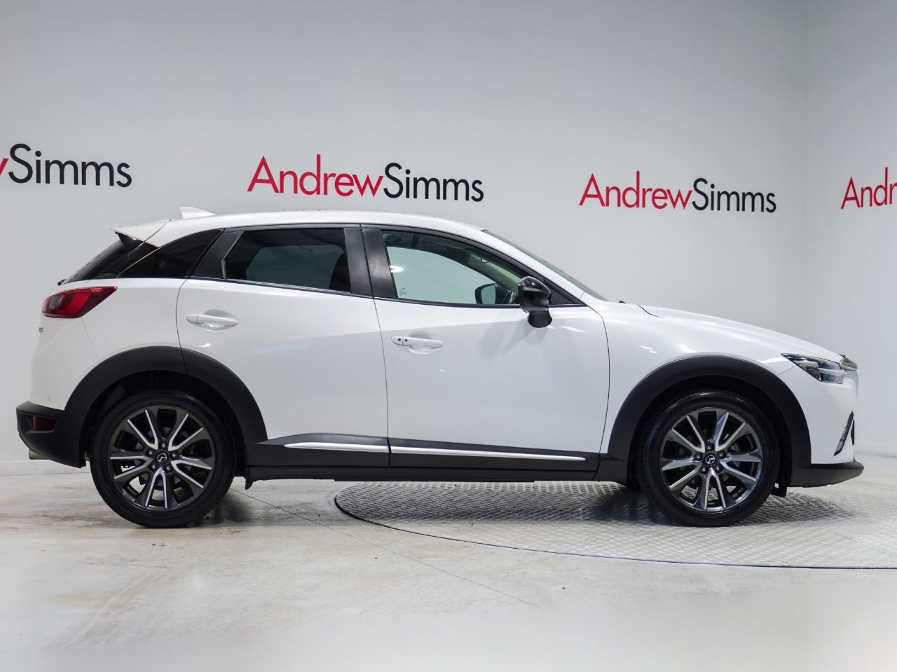 Vehicle image 3