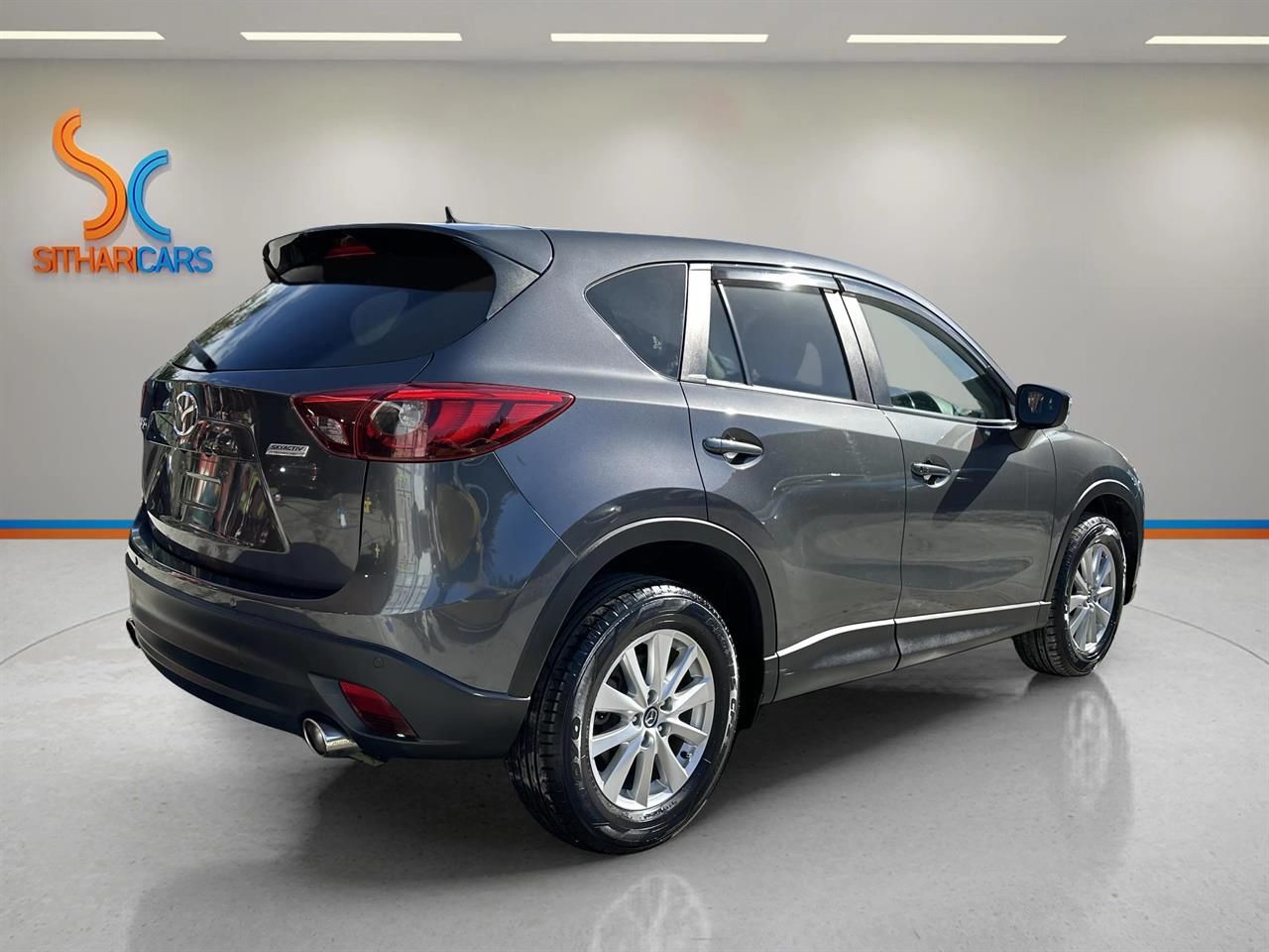 Vehicle image 4
