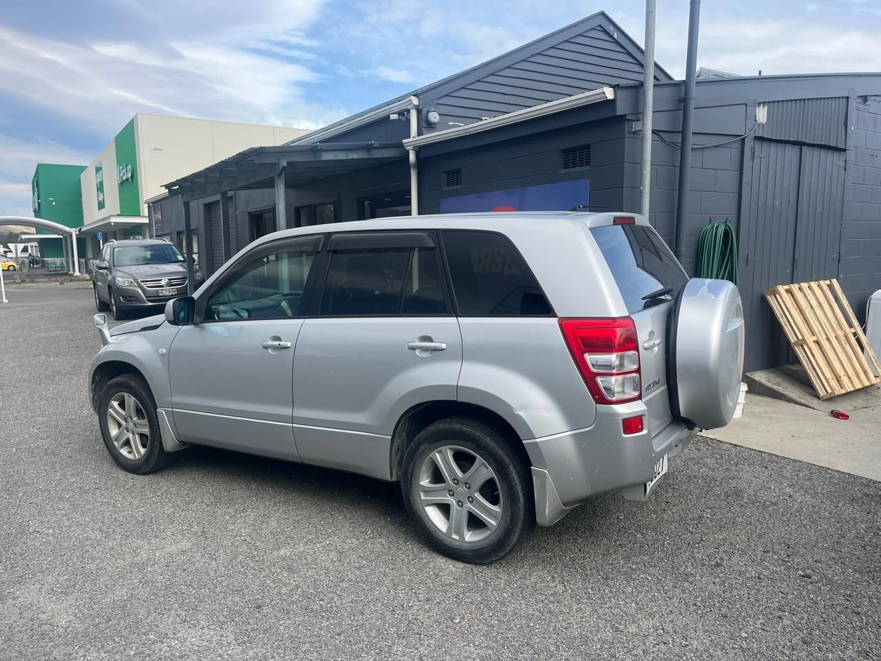 Vehicle image 3