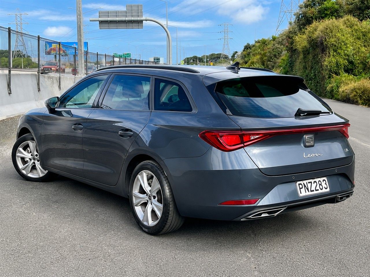 Vehicle image 3