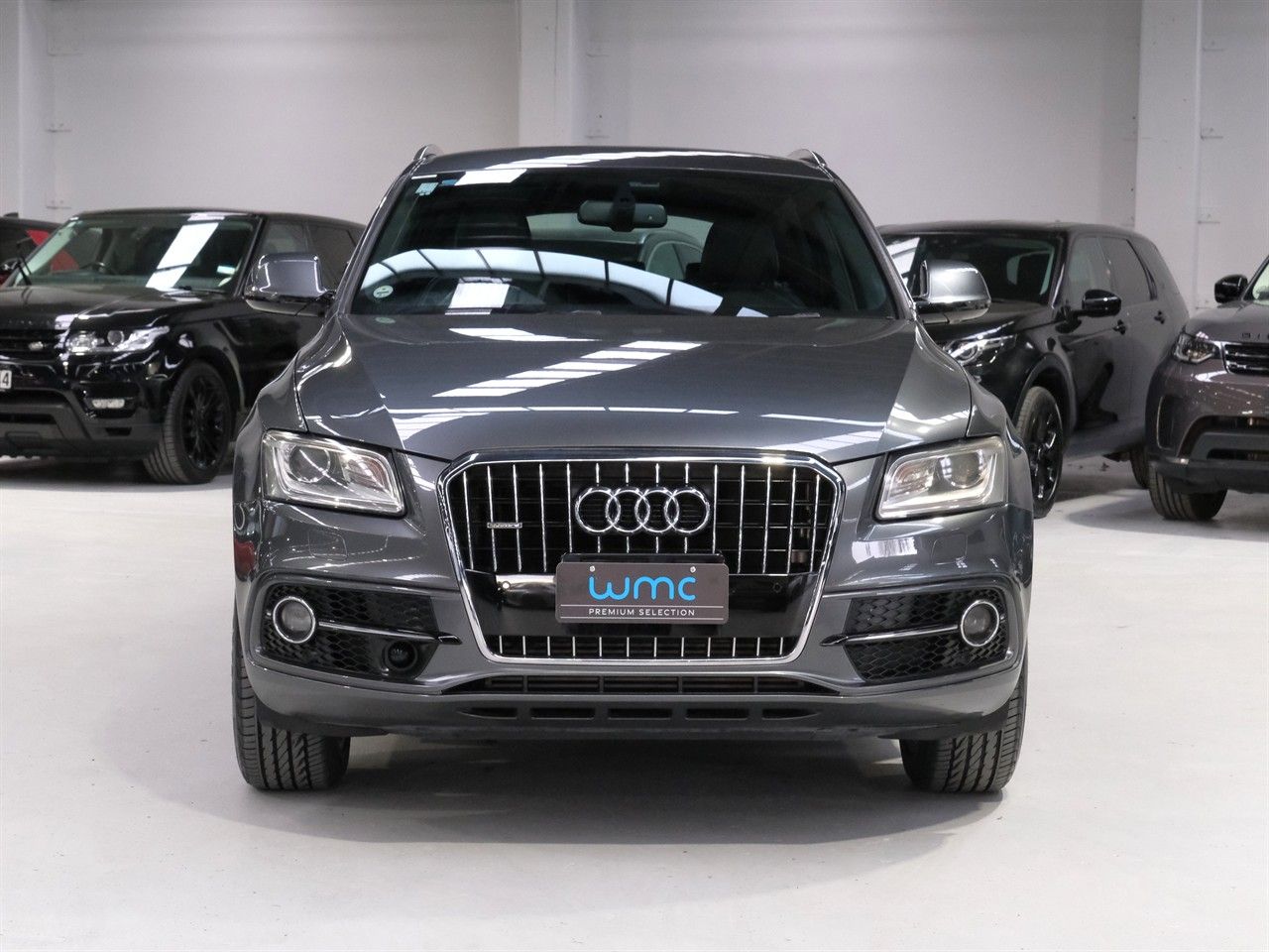 Vehicle image 3