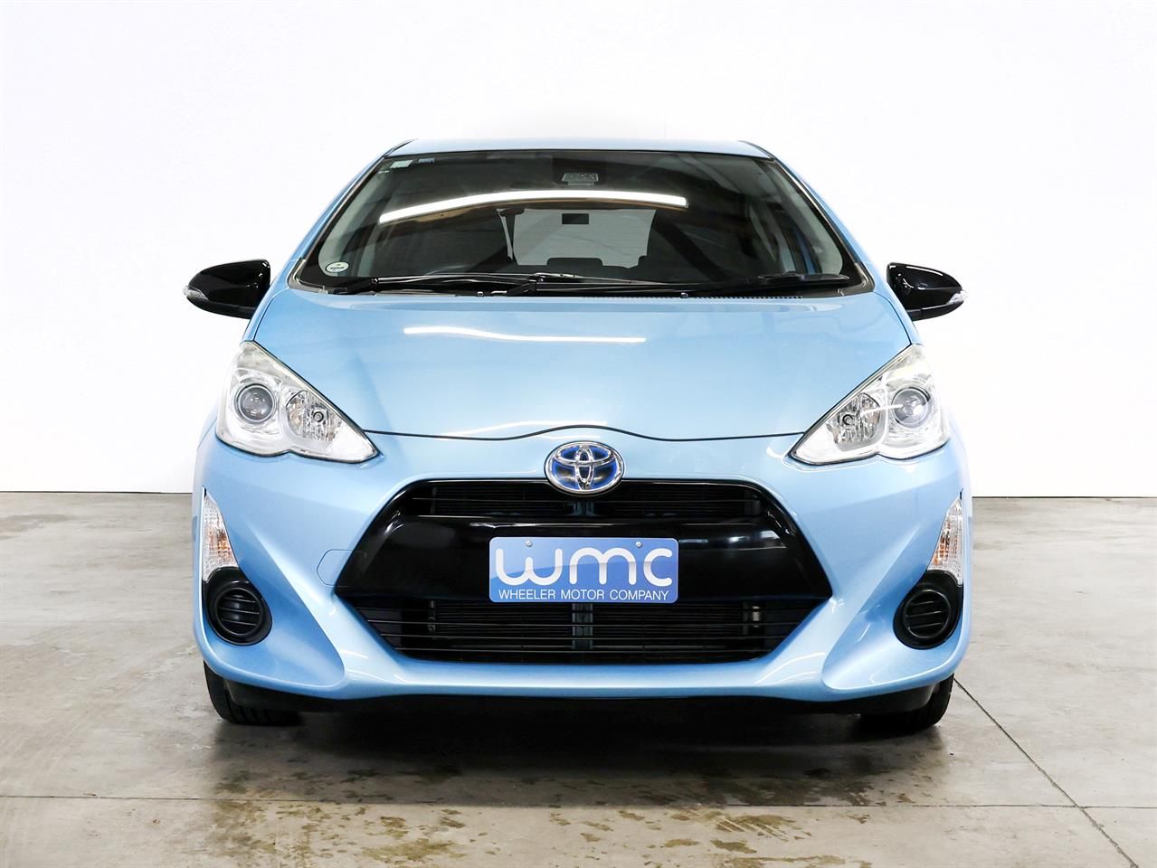 Vehicle image 3