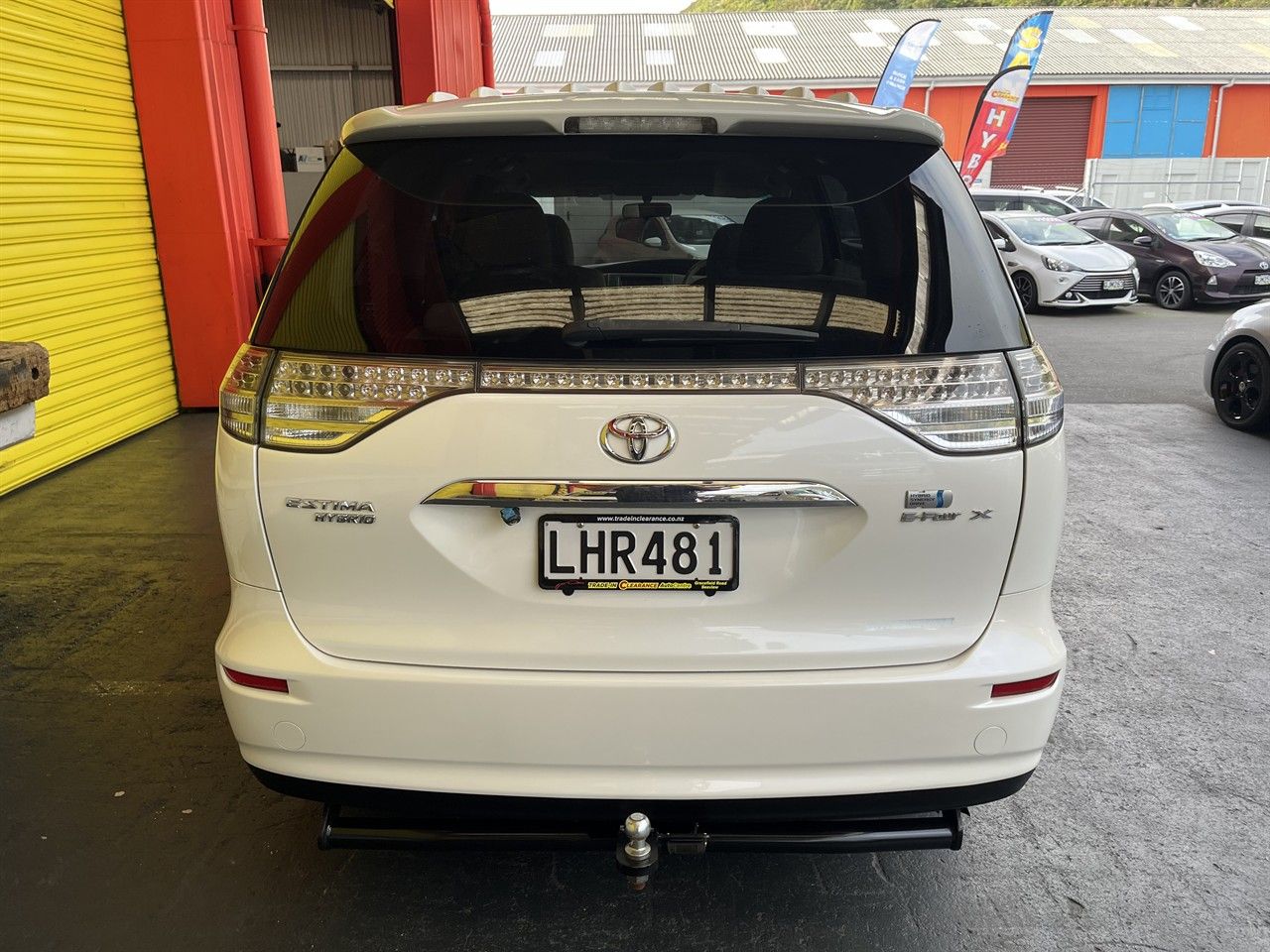 Vehicle image 5