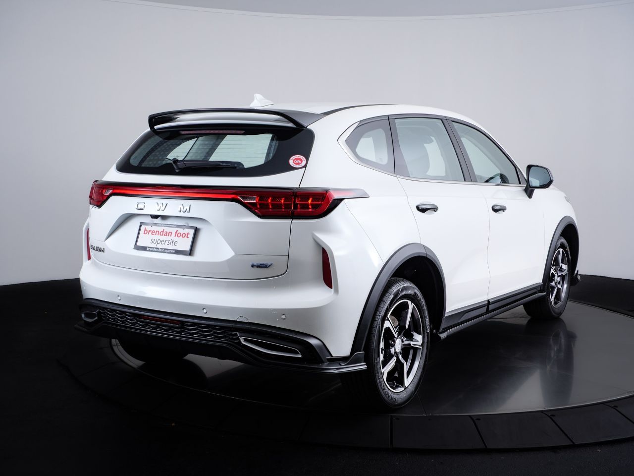 Vehicle image 4