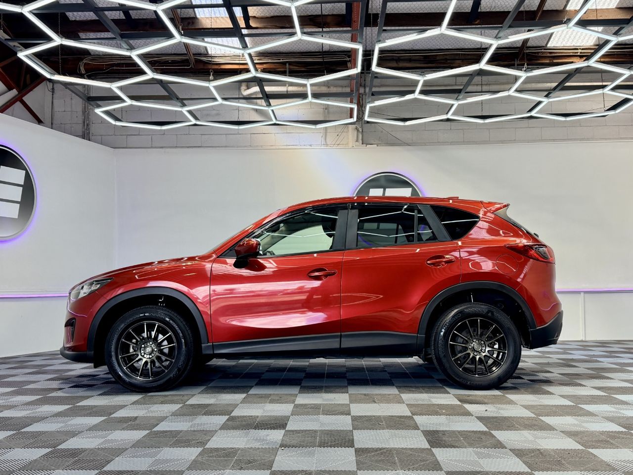 Vehicle image 5