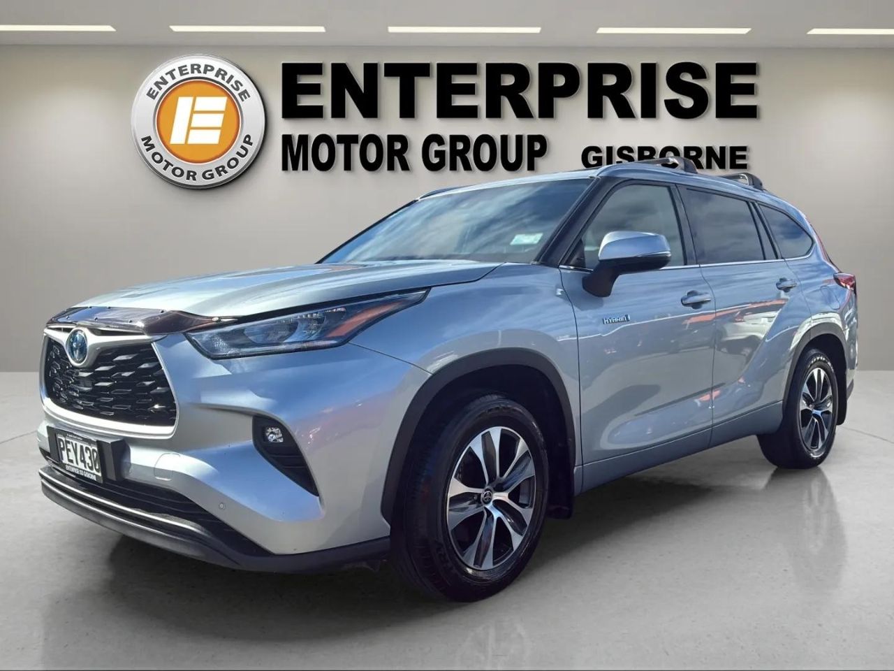 Vehicle image 3