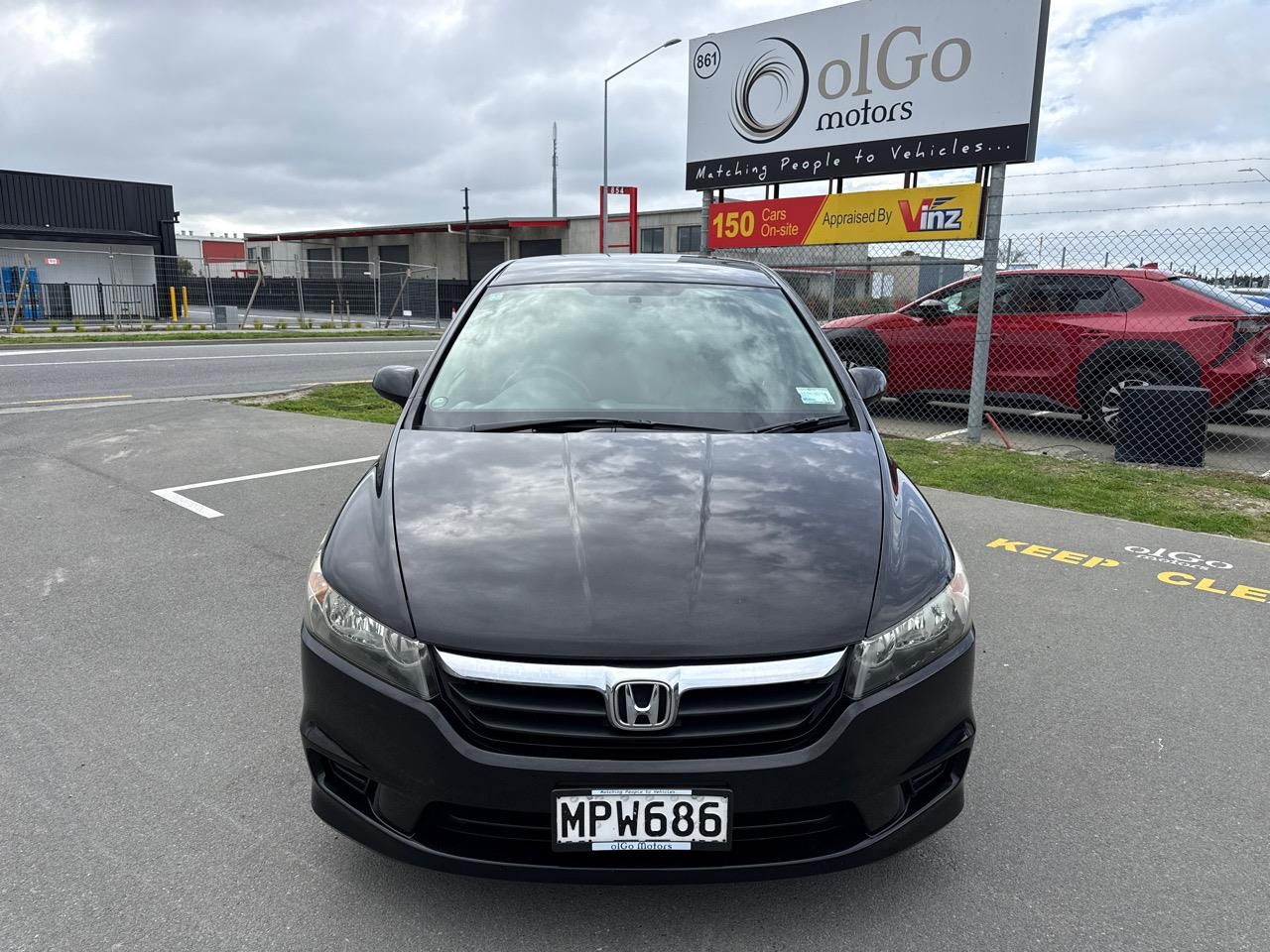 Vehicle image 3
