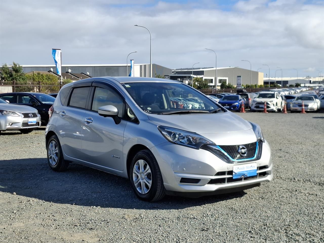Vehicle image 1