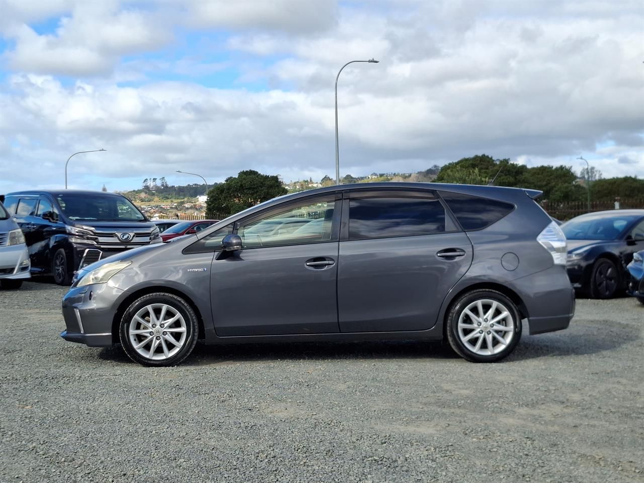 Vehicle image 4