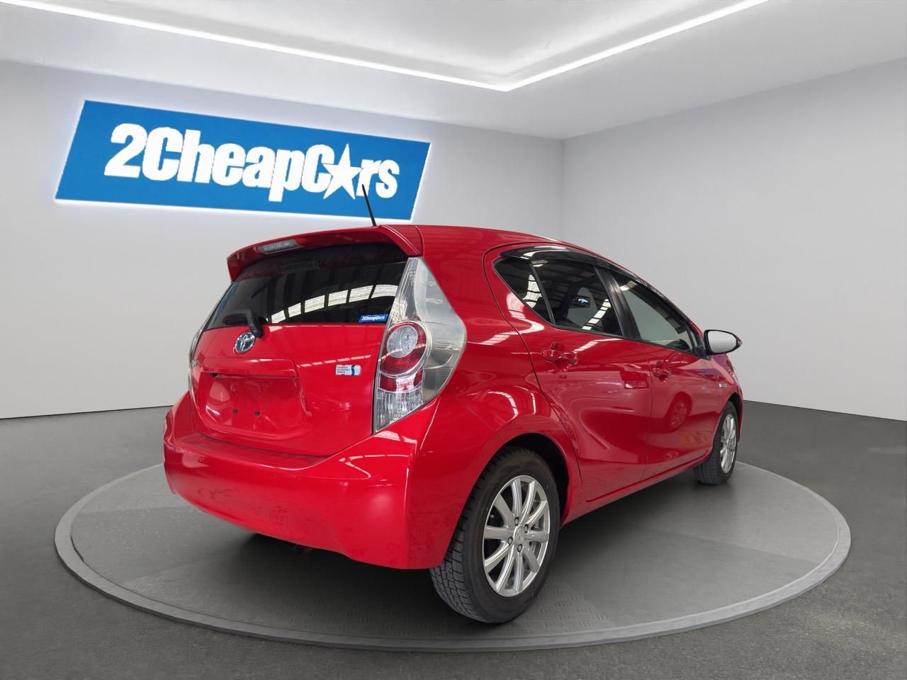 Vehicle image 4
