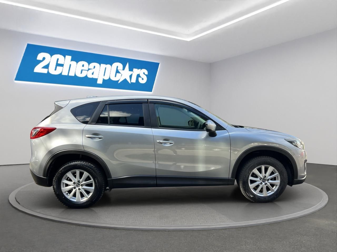 Vehicle image 4