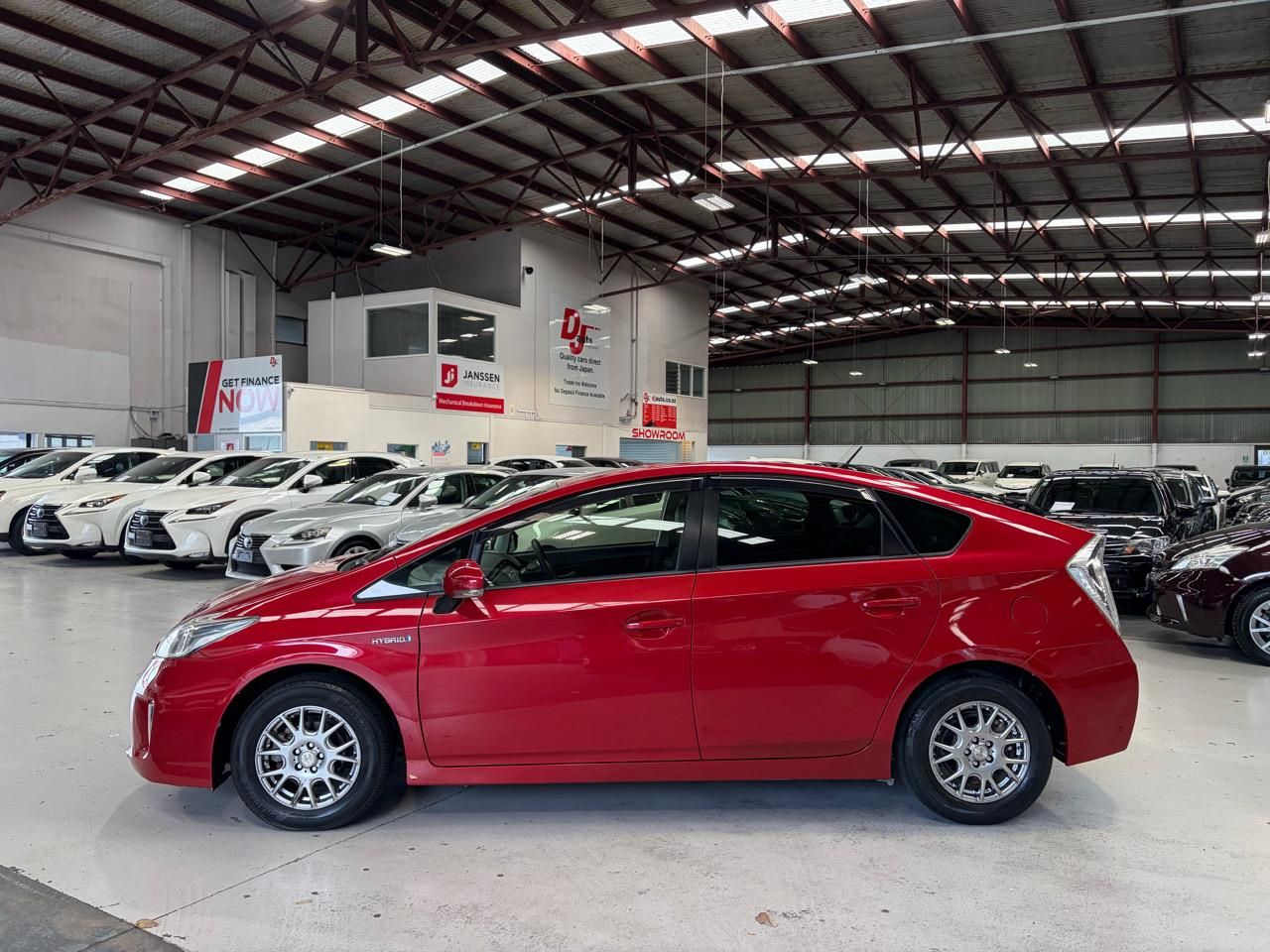 Vehicle image 3