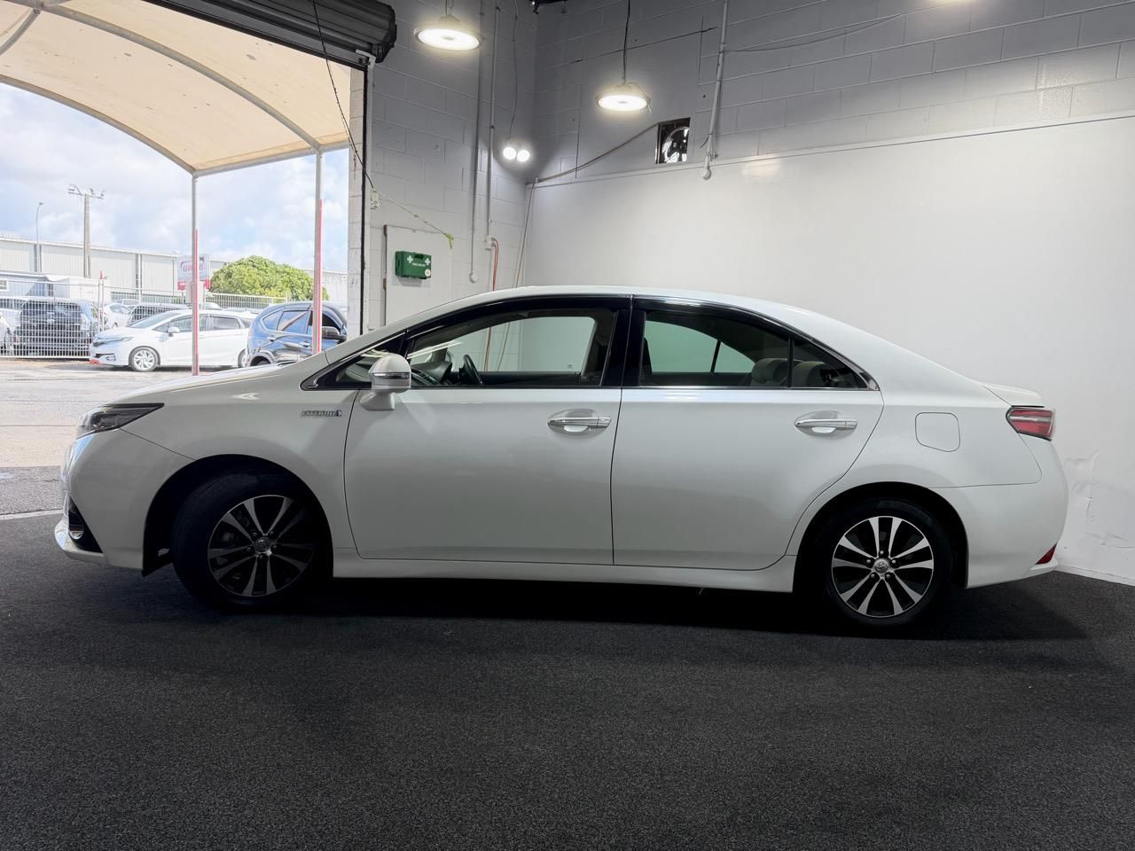 Vehicle image 4