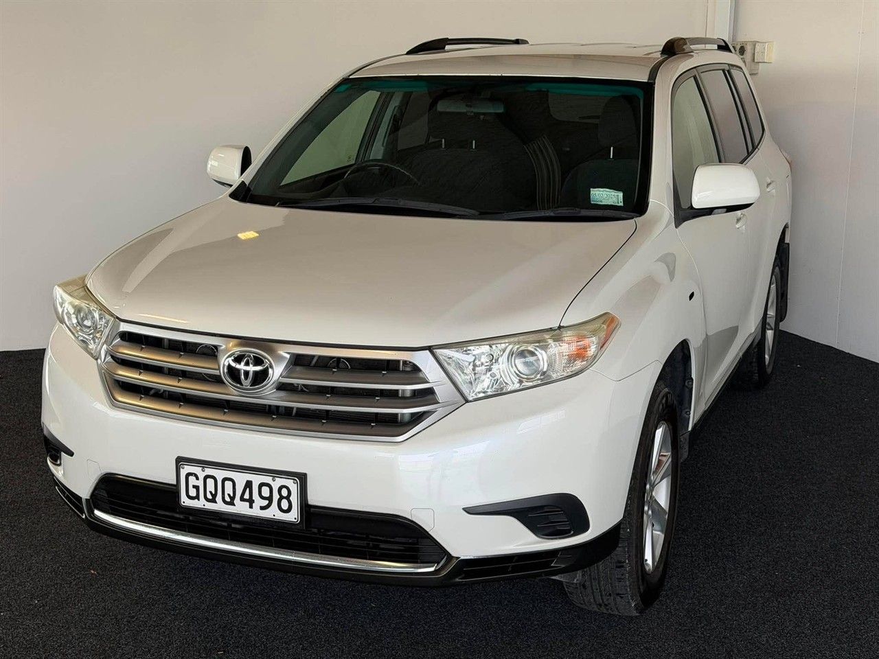Vehicle image 3