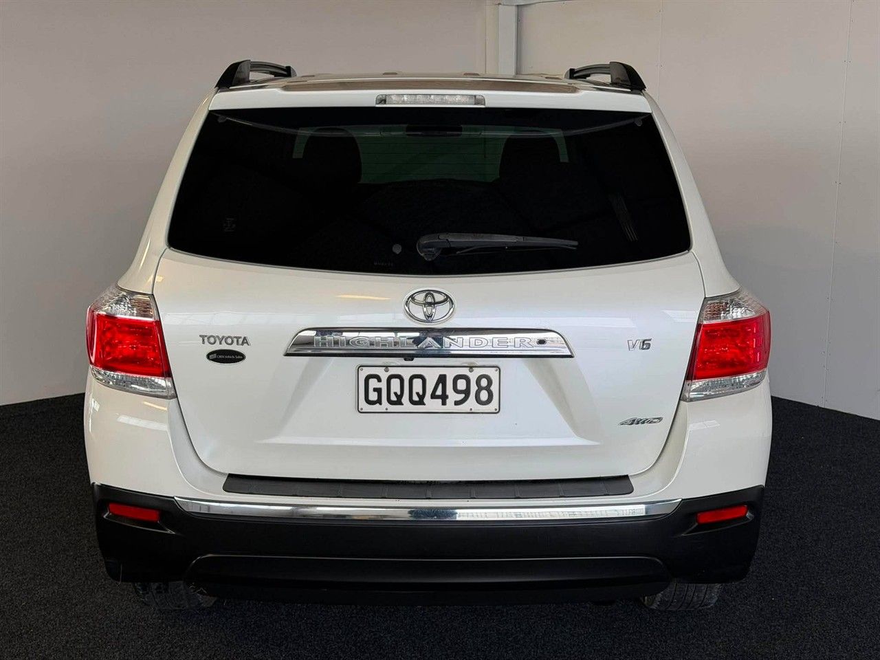 Vehicle image 5