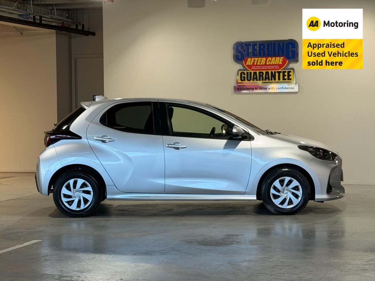 Vehicle image 4
