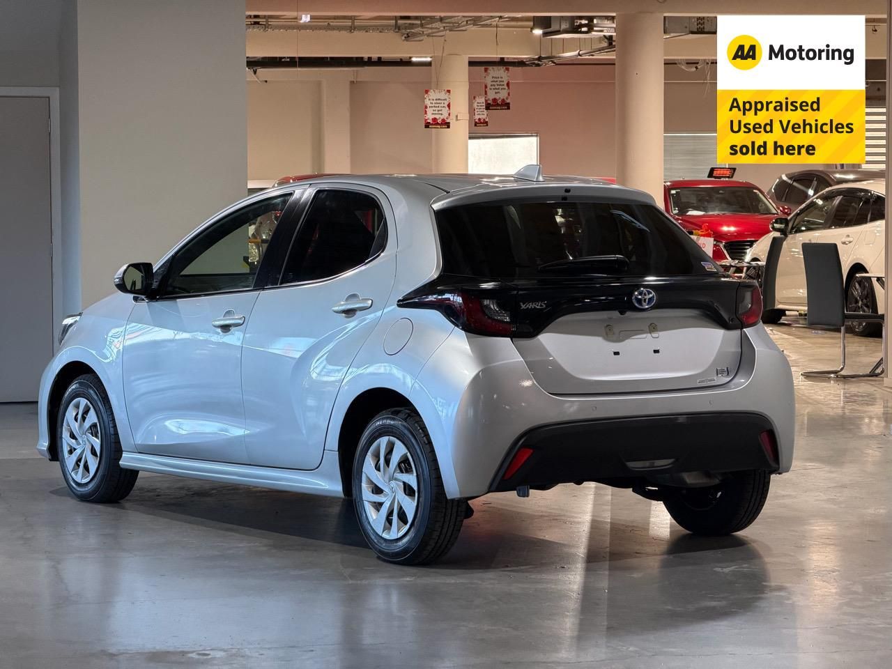 Vehicle image 5