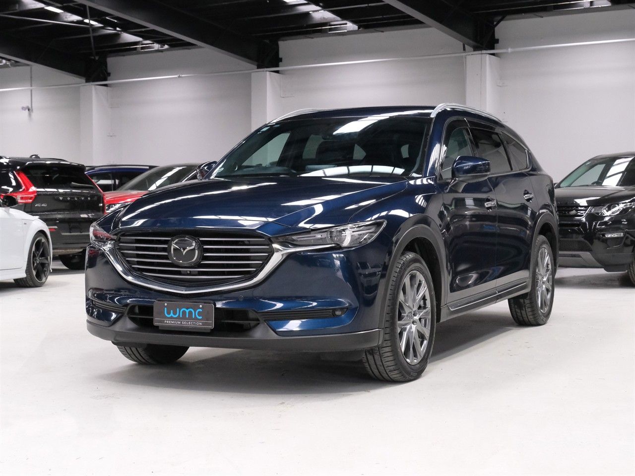 Vehicle image 4