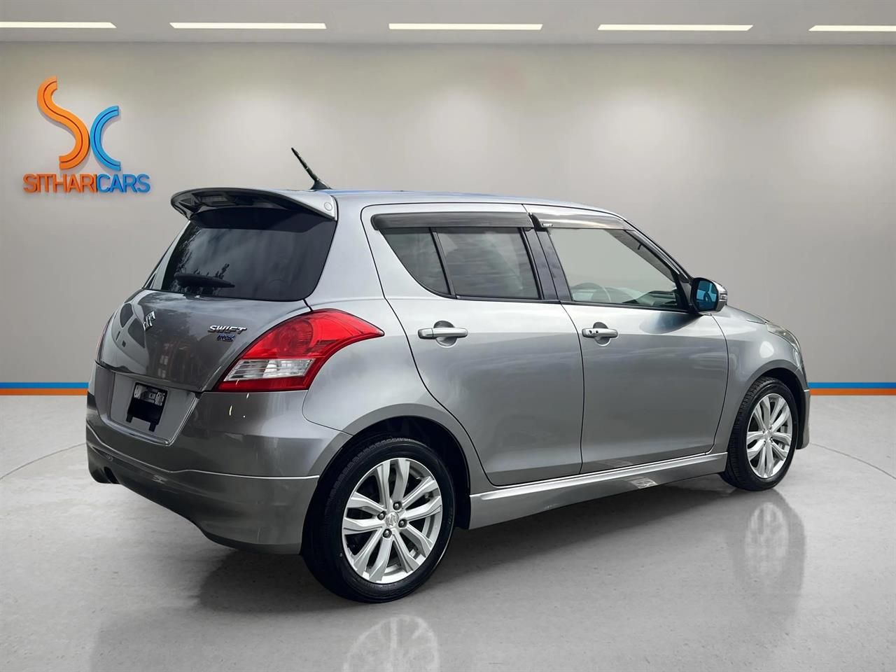 Vehicle image 4