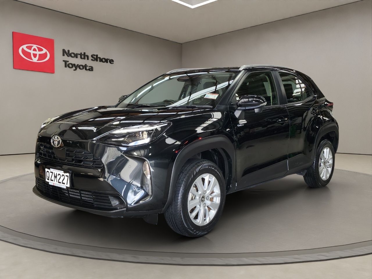 Vehicle image 3