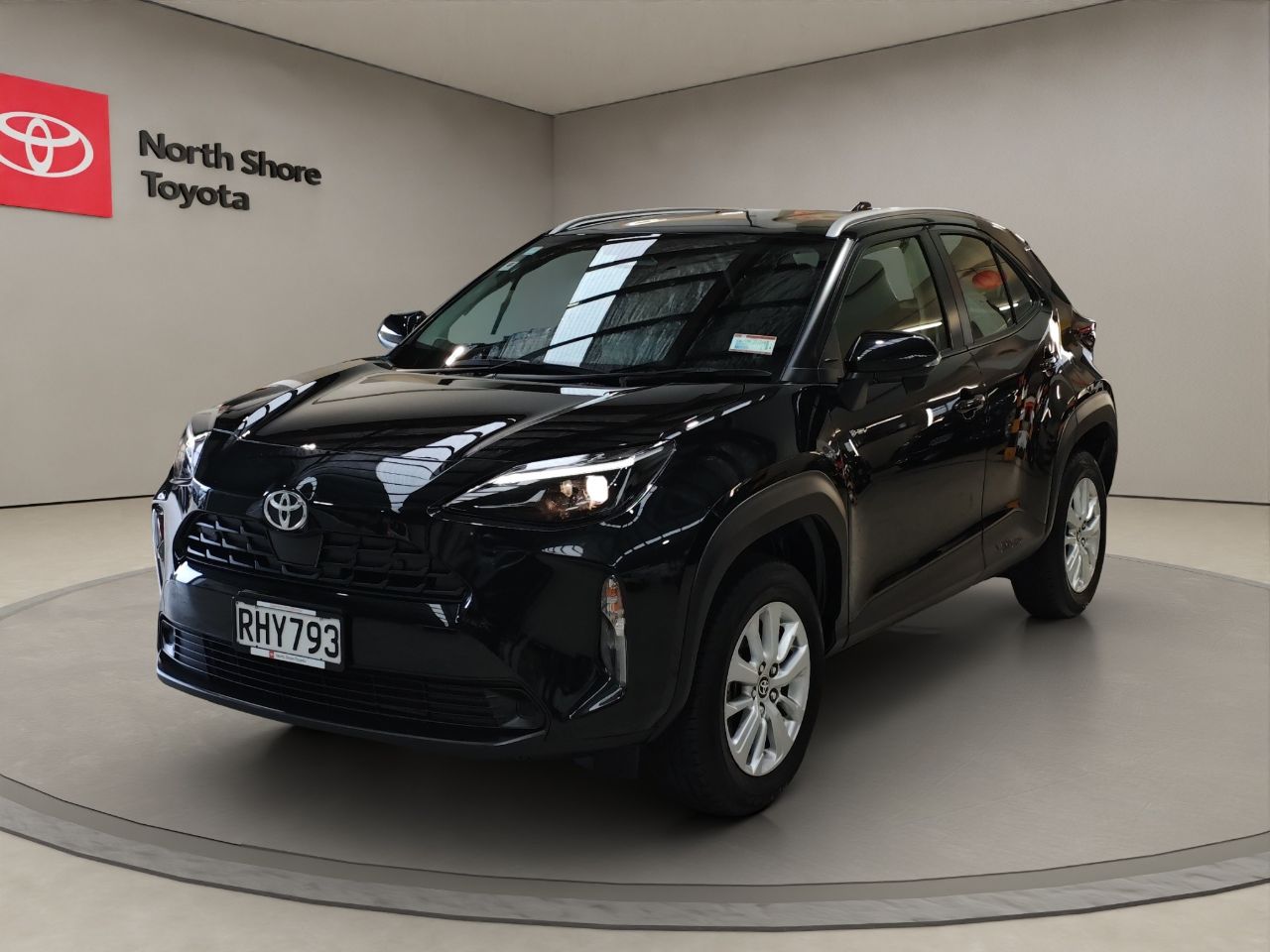 Vehicle image 4
