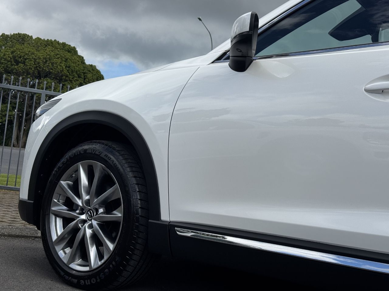 Vehicle image 5