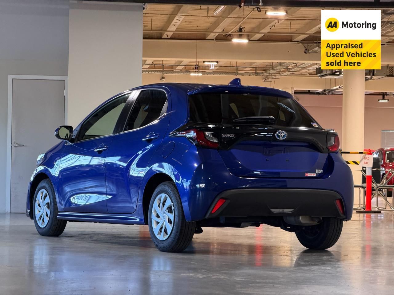 Vehicle image 5
